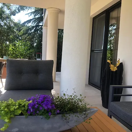 Bella Apartman