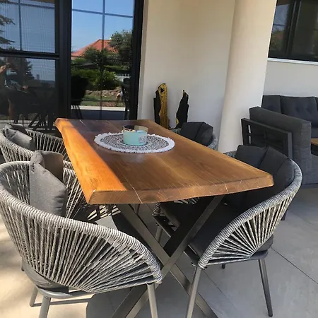 Apartment Bella Balatonalmadi