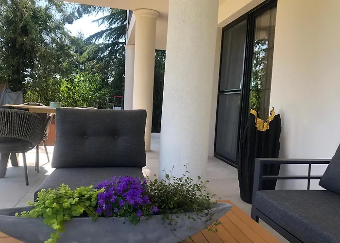 Bella Apartman